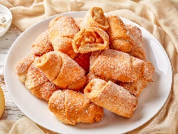 Маслени кифлички с бяло вино и пълнеж от ябълки, орехи, захар и канела - снимка на рецептата